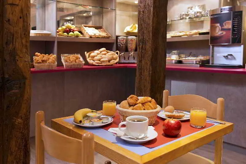 Hotel Du Plat D'Etain Paris