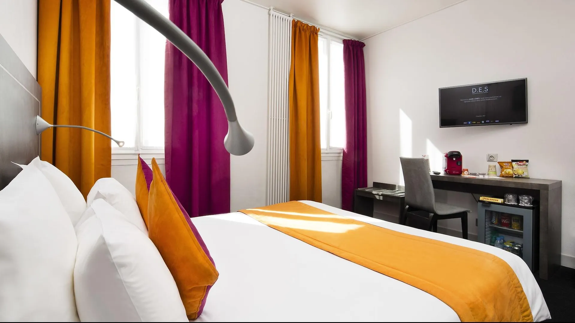 ***  Hotel Du Plat D'Etain Paris France