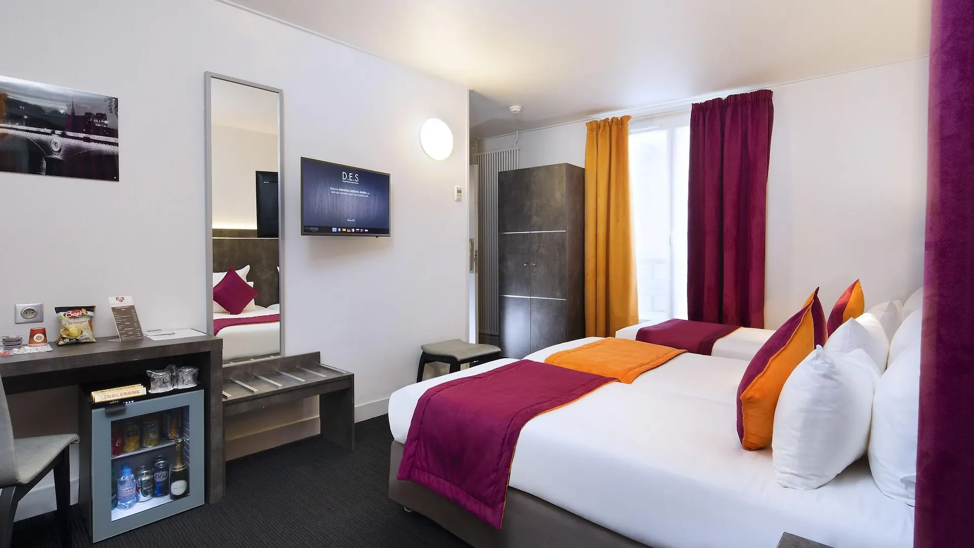 Hotel Du Plat D'Etain Paris 3*,