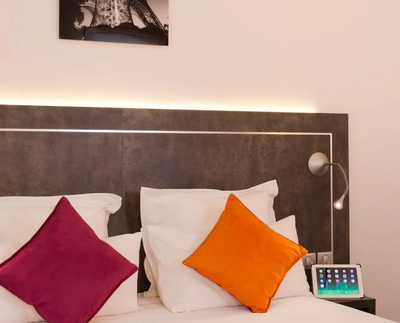 Hôtel du Plat d'Etain Paris Hotel